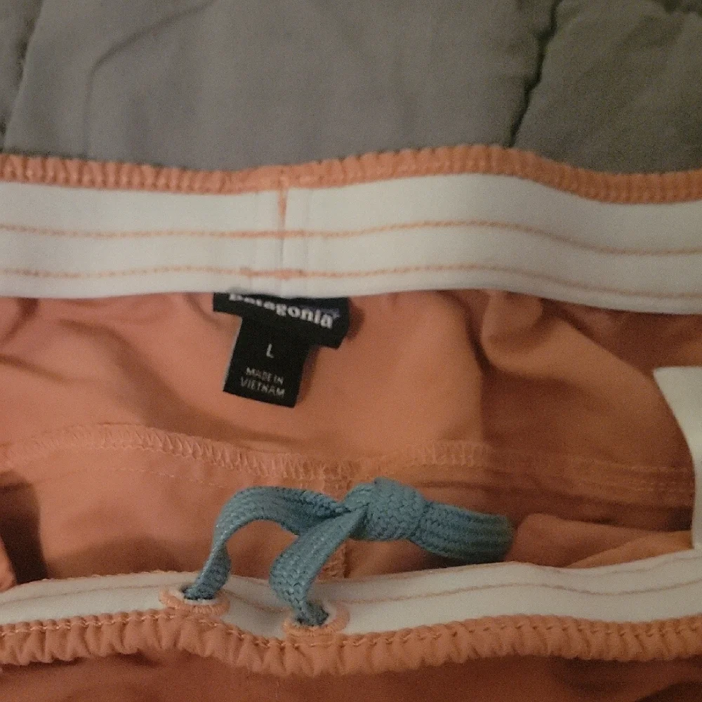 Patagonia Women's Peach Athletic Shorts - Picture 5 of 6